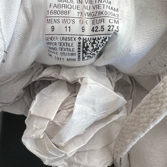 Converse | Camouflage sneakers size 11 (run small - fits Women’s size 10) - Picture 9 of 9